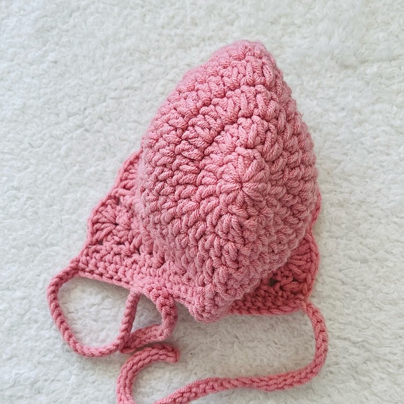 Baby bonnets - Picture 2 of 4